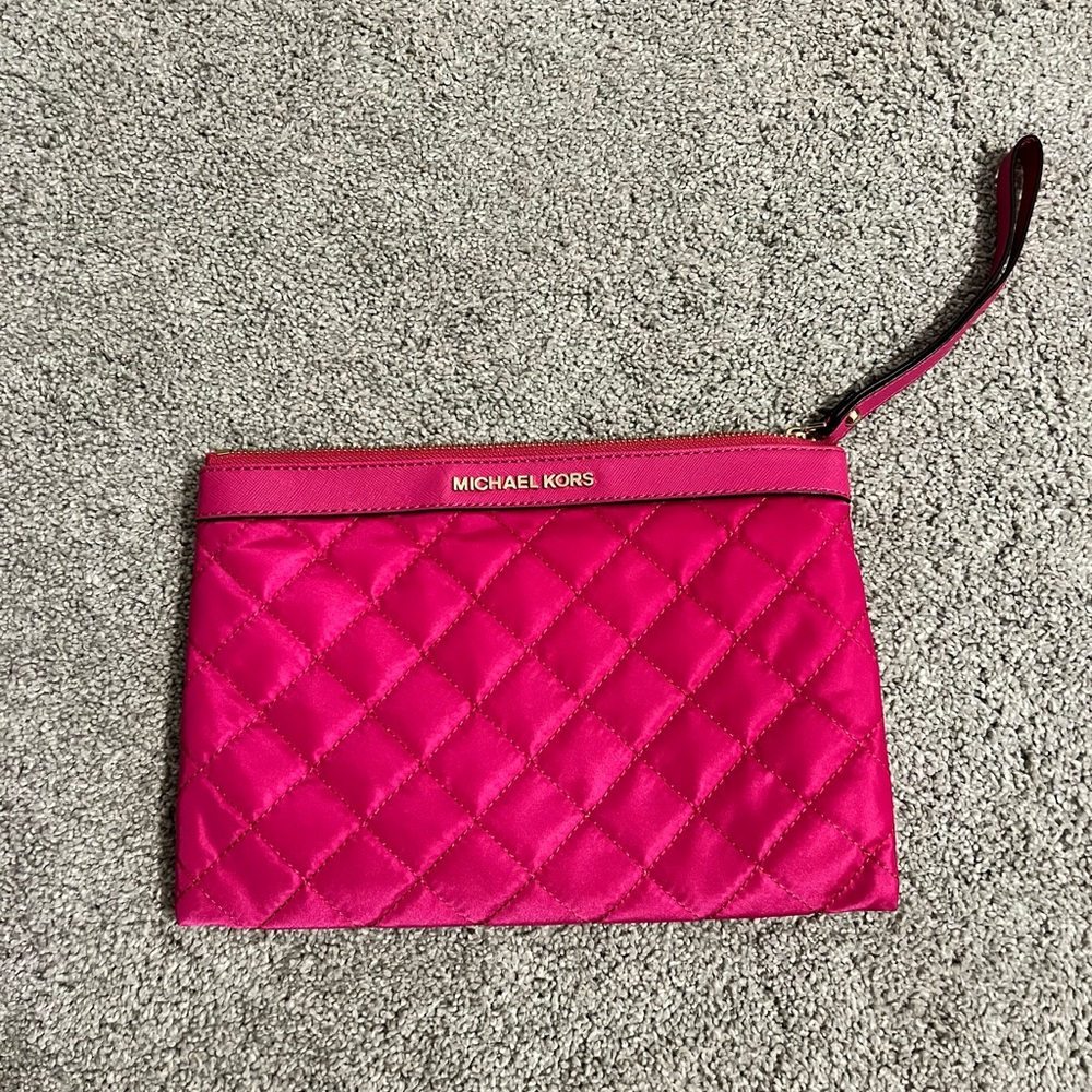 Michael Kors wristlet
